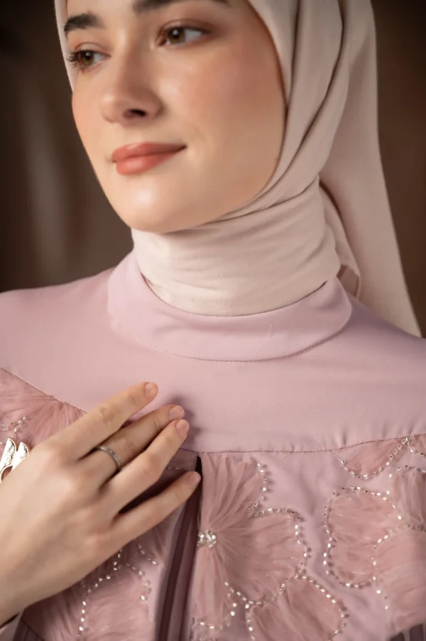 Terra Pleated Blouse Blush - Gambar 2