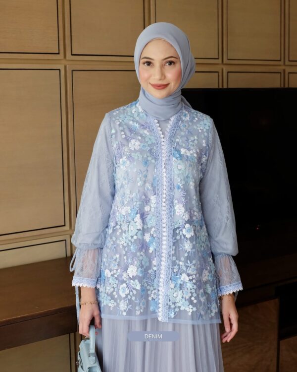 Amoret Blouse - Gambar 5